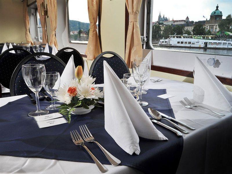 Florentina Boat Prague Luaran gambar