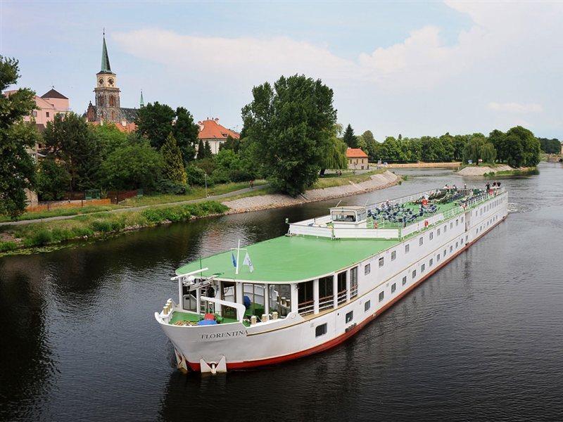 Florentina Boat Prague Luaran gambar